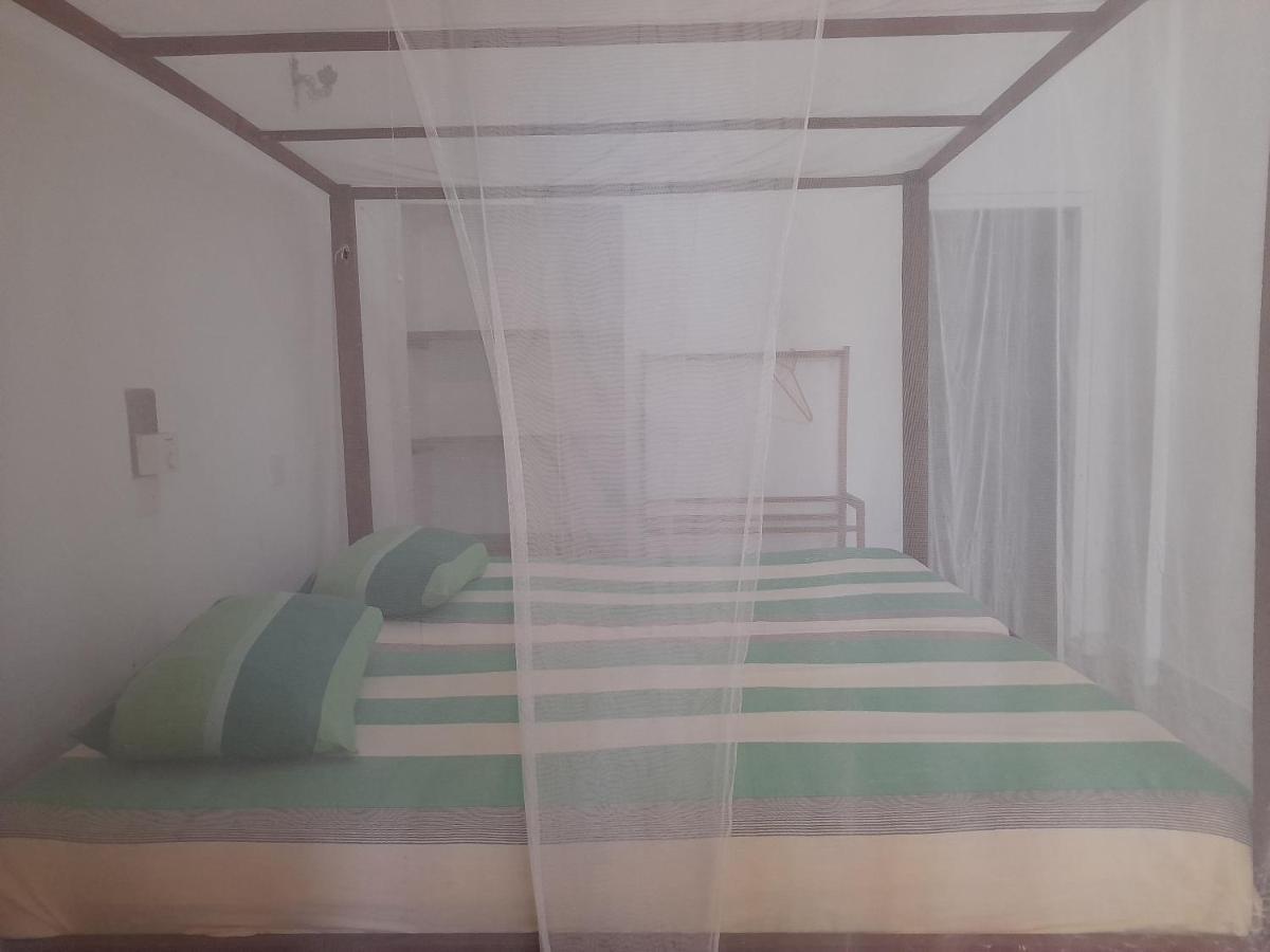 Hotel Santis 히카두와 외부 사진