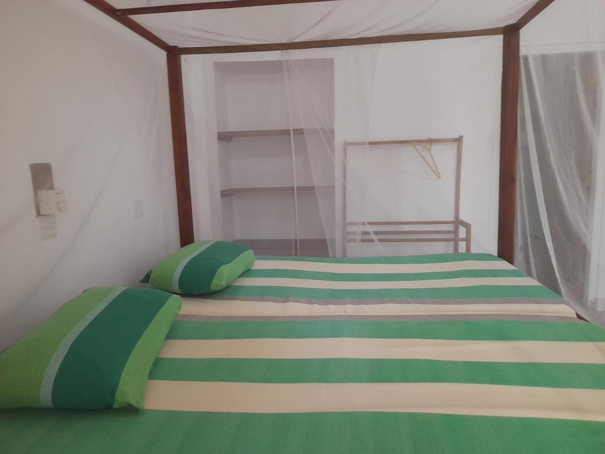 Hotel Santis 히카두와 외부 사진